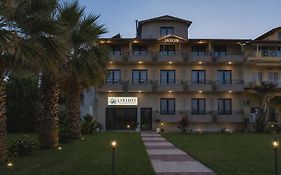 Jason Apartments